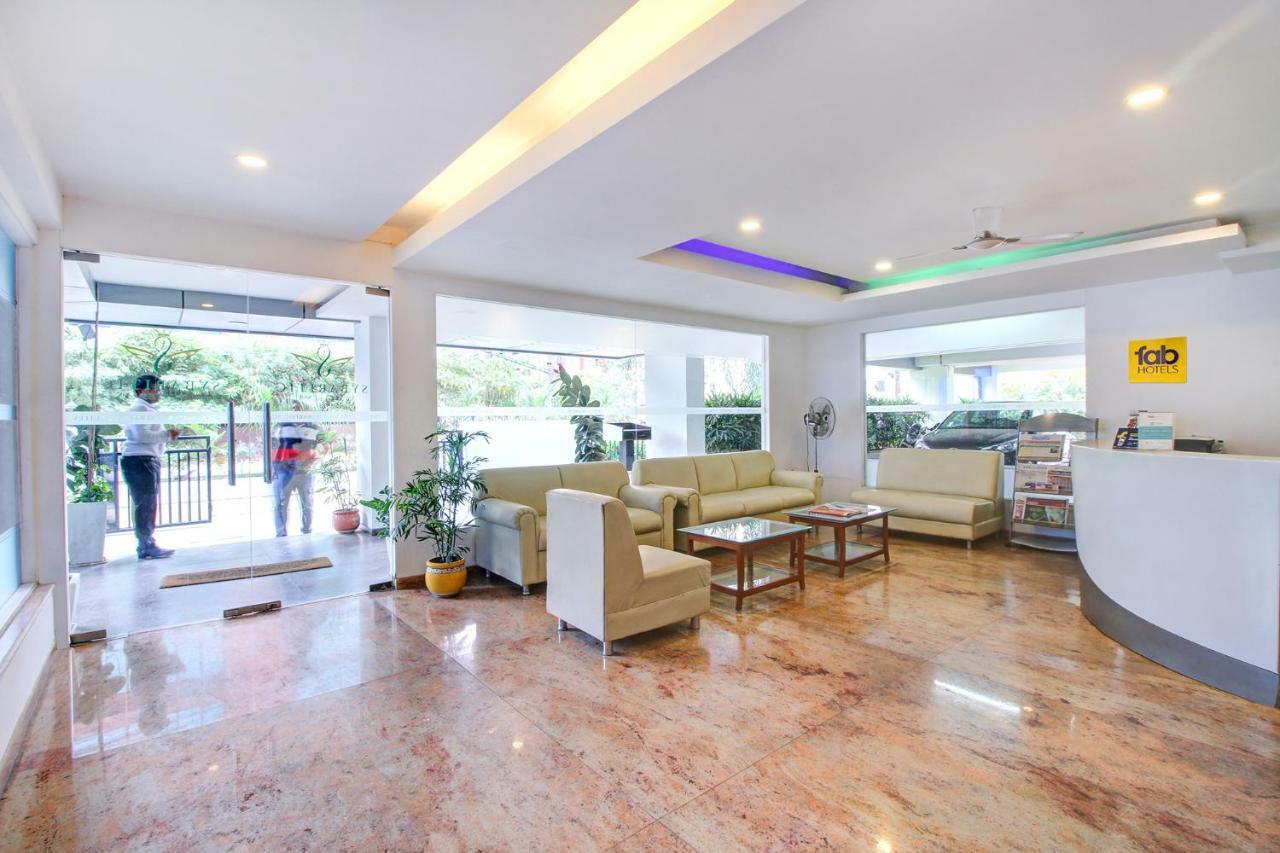 Kondapur  Fabhotel Syberitic Suites Gachibowli - Fully Vaccinated Staff מראה חיצוני תמונה